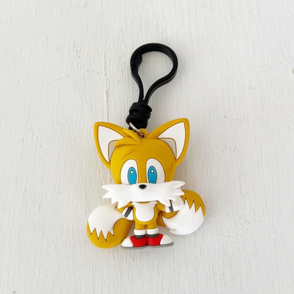 SEGA Tails Backpack Buddy Yellow Sonic the Hedgehog Clip Keychain